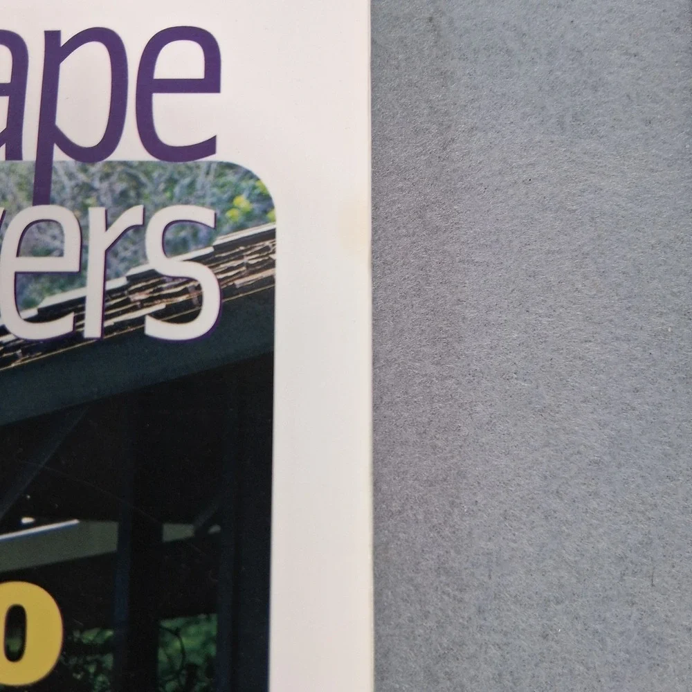 HGTV Landscape Makeovers - 50 Projects for a Picture-Perfect Yard Soft Cover
